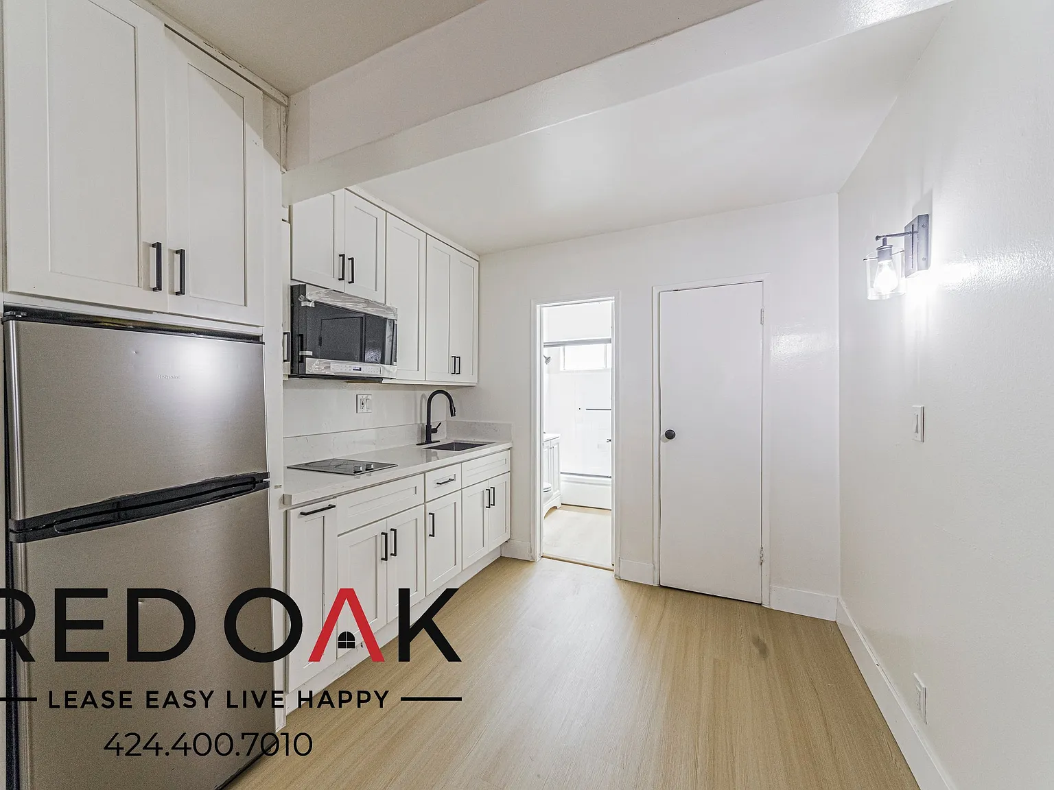 Modern Studio with Air Conditioning and Updated Kitchen ~ In Mar Vista! — Photo 2