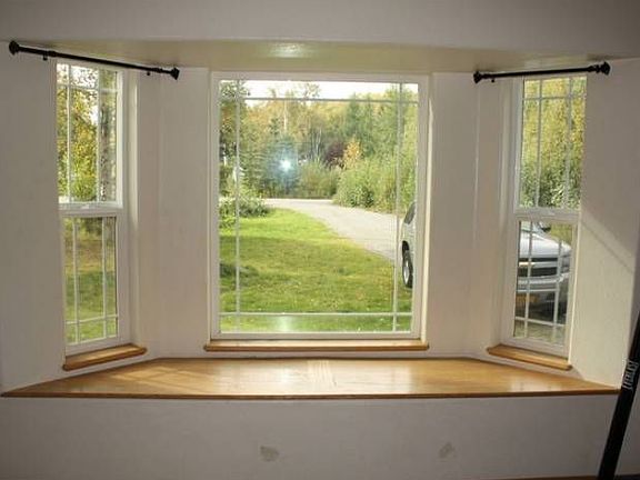 Bay Window in Dining Rm
