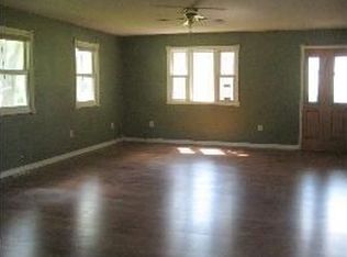 410 5th Ave E, Lyndon, IL 61261