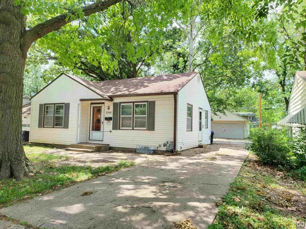 1745 SW Mission Ave, Topeka, KS 66604