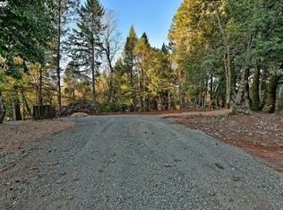 230 Fir Dr, Cave Junction, OR 97523