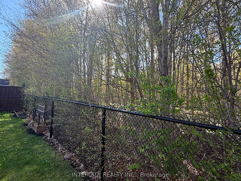 655 Davos Rd — Photo 38