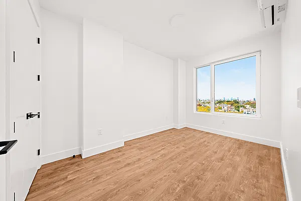 Bedroom, photo 2