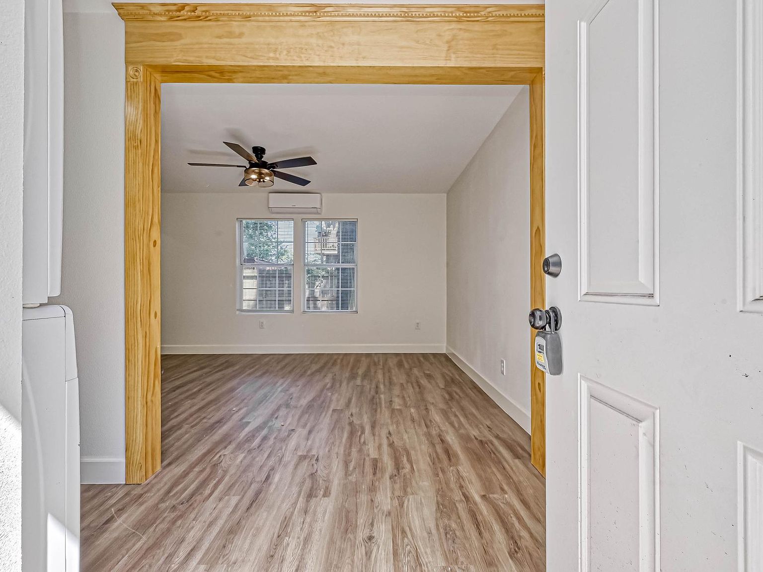 5609 Denmark St C, Houston, TX 77028 Zillow