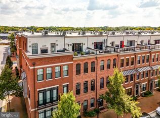 263 Crescent Station Ter SE, Leesburg, VA 20175