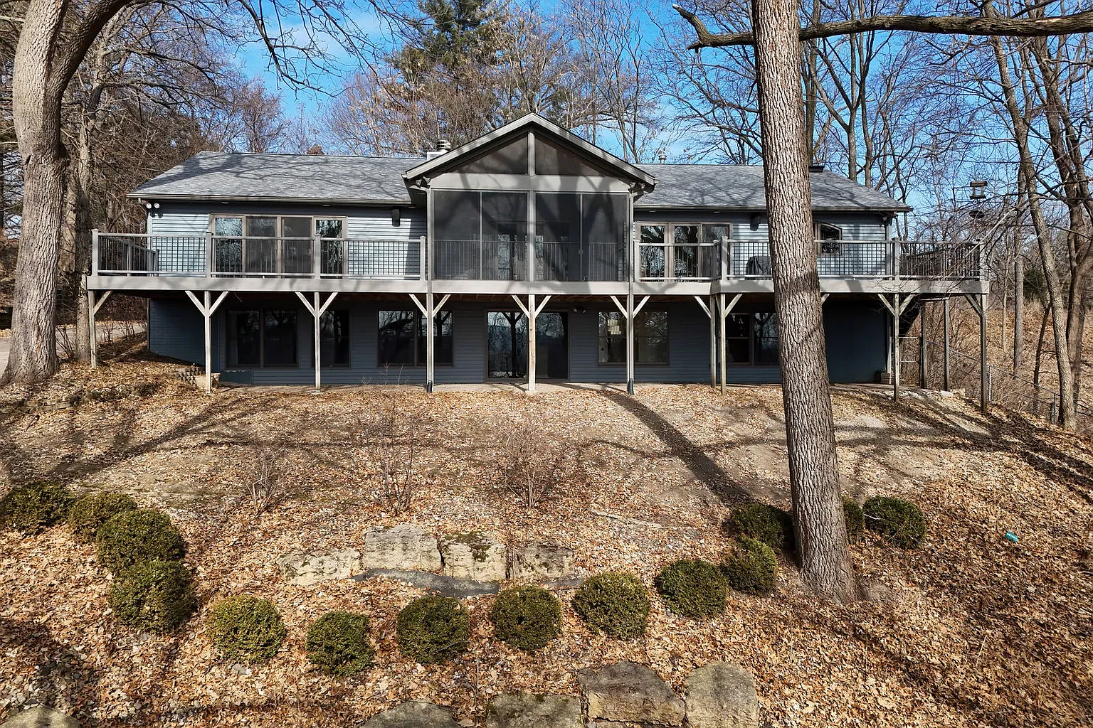 60 Custer Ter photo 1