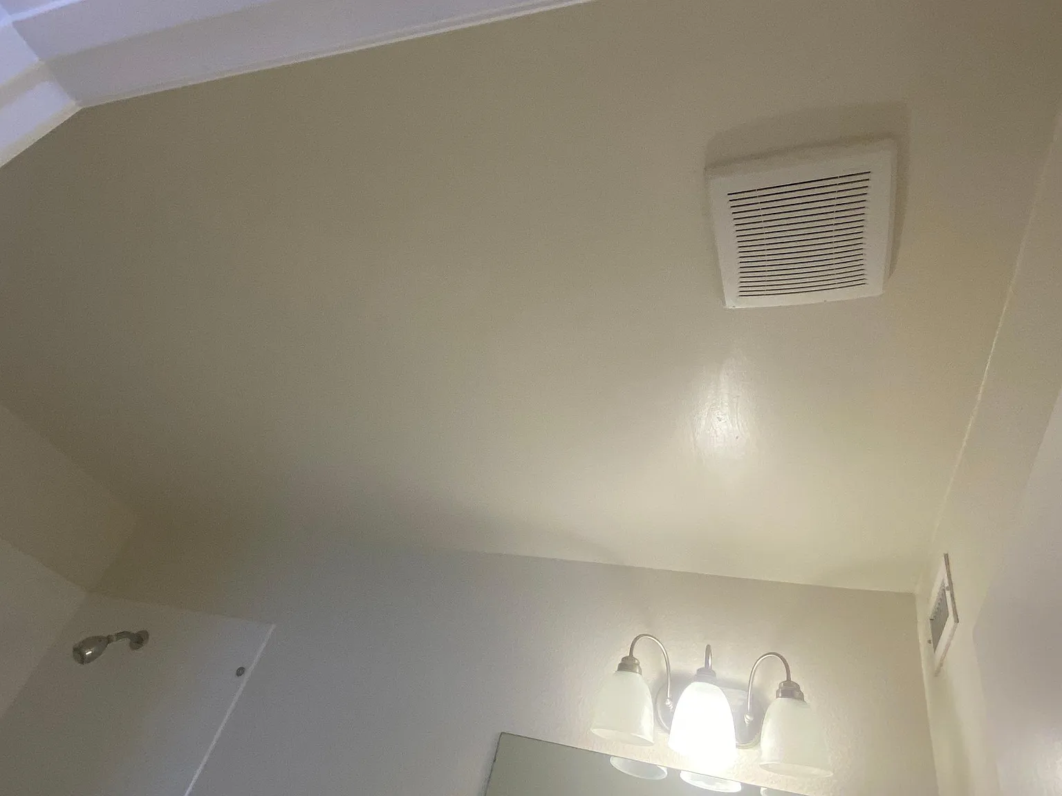 904 Caribbean Dr — Photo 4