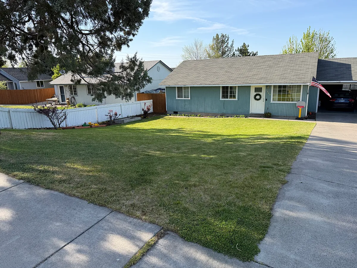 Building Photo - 3409 SW Quartz Ave