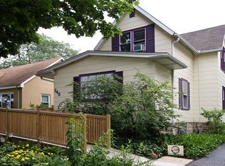 345 E Quincy St, Riverside, IL 60546