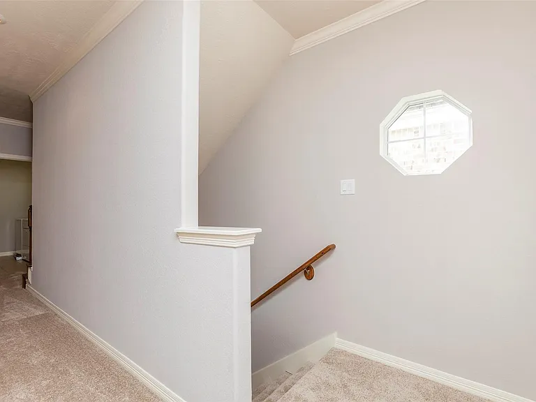 10126 Holly Chase Dr — Photo 22