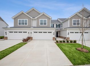 1502 Salt Springs Dr, Saline, MI 48176