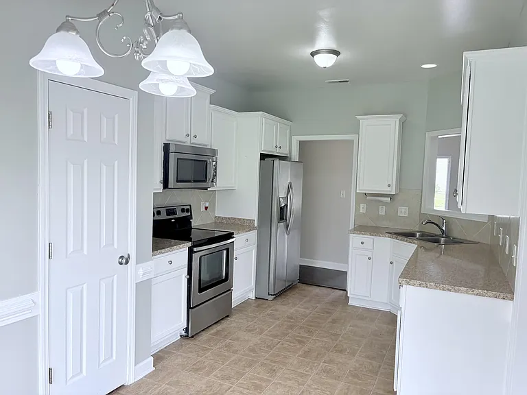 174 Moonstone Ct — Photo 15