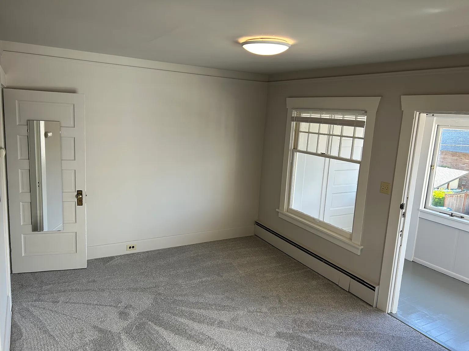 1 bed, 575 sqft, $1,605 — Photo 3
