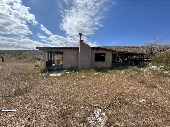 4334 Yucca Mesa Rd, Yucca Valley, CA 92284