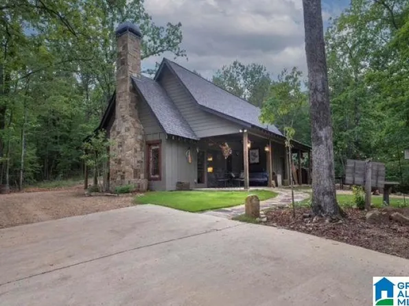 4591 Cabin Rd, Bessemer, AL 35022