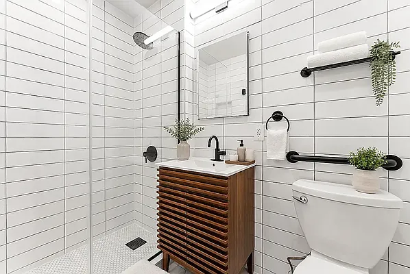 Bathroom, photo 1