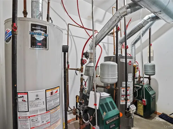 65-36 Metropolitan Avenue image 17 of 33