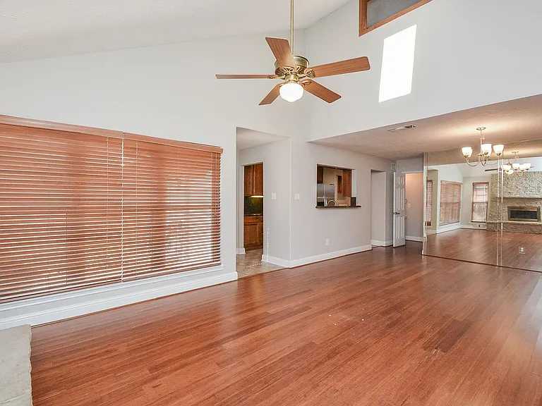 13859 Hollowgreen Dr — Photo 7