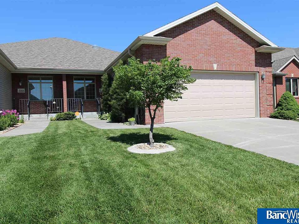 1st image of 7521 Greycliff Dr