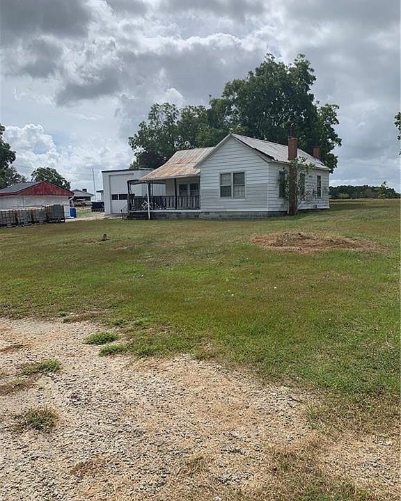 2nd image of 705 Seminole Rd