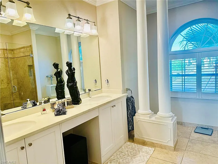 200 Copperfield Ct — Photo 39