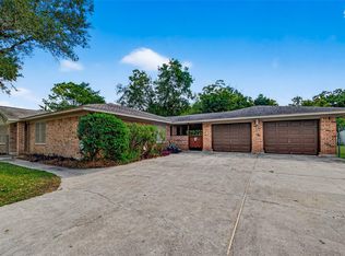 12021 7th 1/2 St, Santa Fe, TX 77510