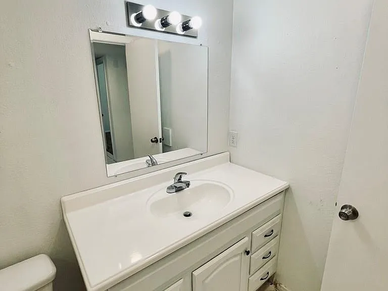 1203 Redwood Dr #A — Photo 9