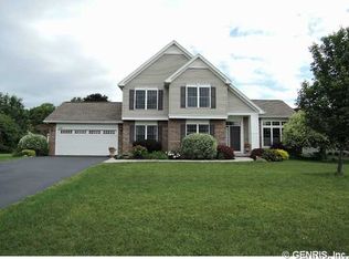 203 Knights Trl W, Rochester, NY 14624