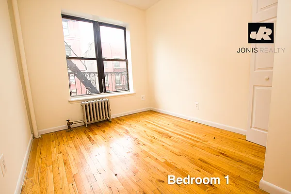 Rented by Jonis Realty | media 9