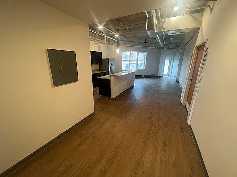 222 State St — Photo 2