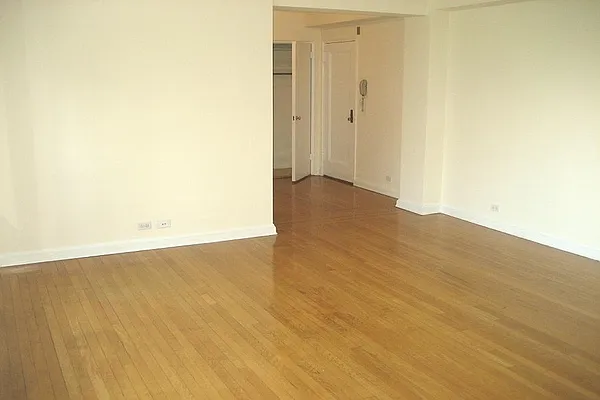 Rented by Corcoran | media 8