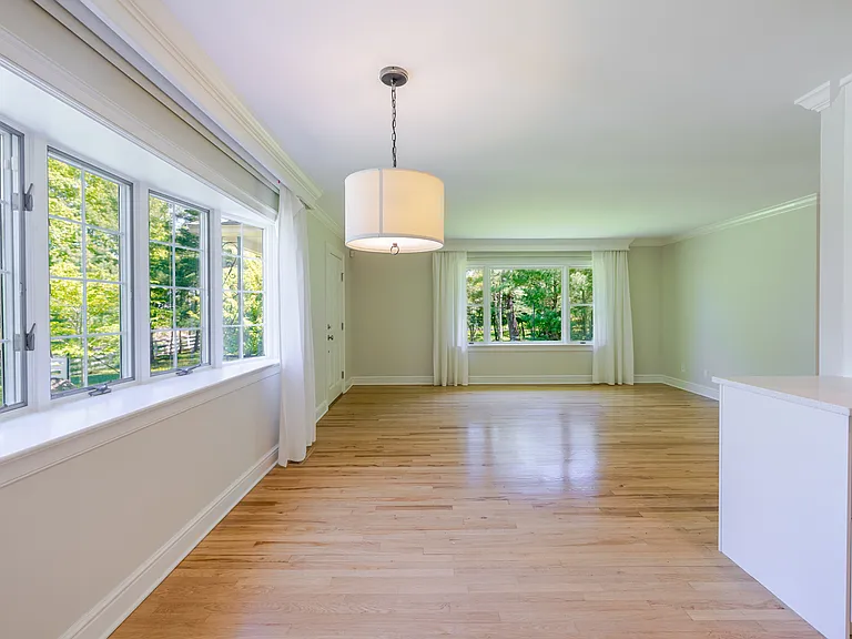 395 Taconic Rd — Photo 6