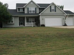 2687 N Heyward Cir, Midland, MI 48642