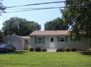 72 Newhouse St, Springfield, MA 01118