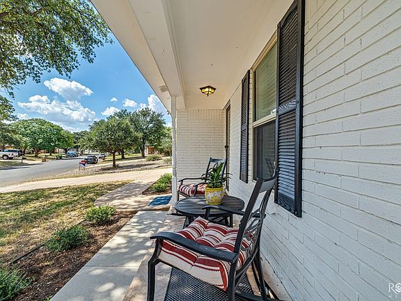 4th image of 3530 Old Post Rd