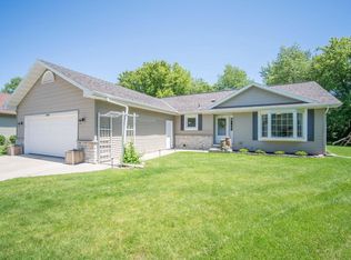 1306 Elm St, Hartford, WI 53027