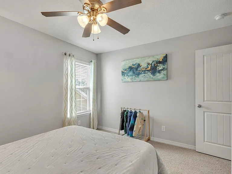 503 Eisenhower Dr — Photo 23