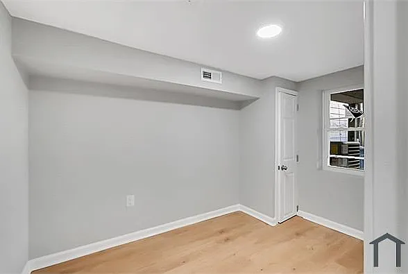 727 Otis Pl NW — Photo 21