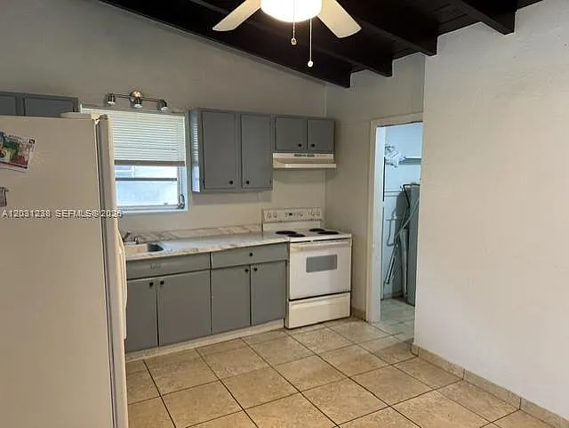 262 SW 9th St #1 — Photo 5