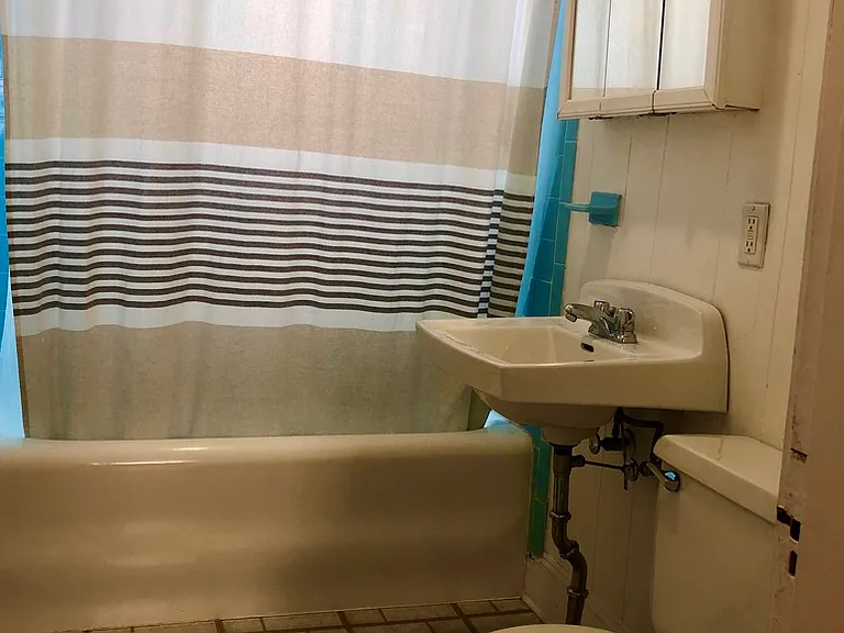 1123 Main St #1123 — Photo 8