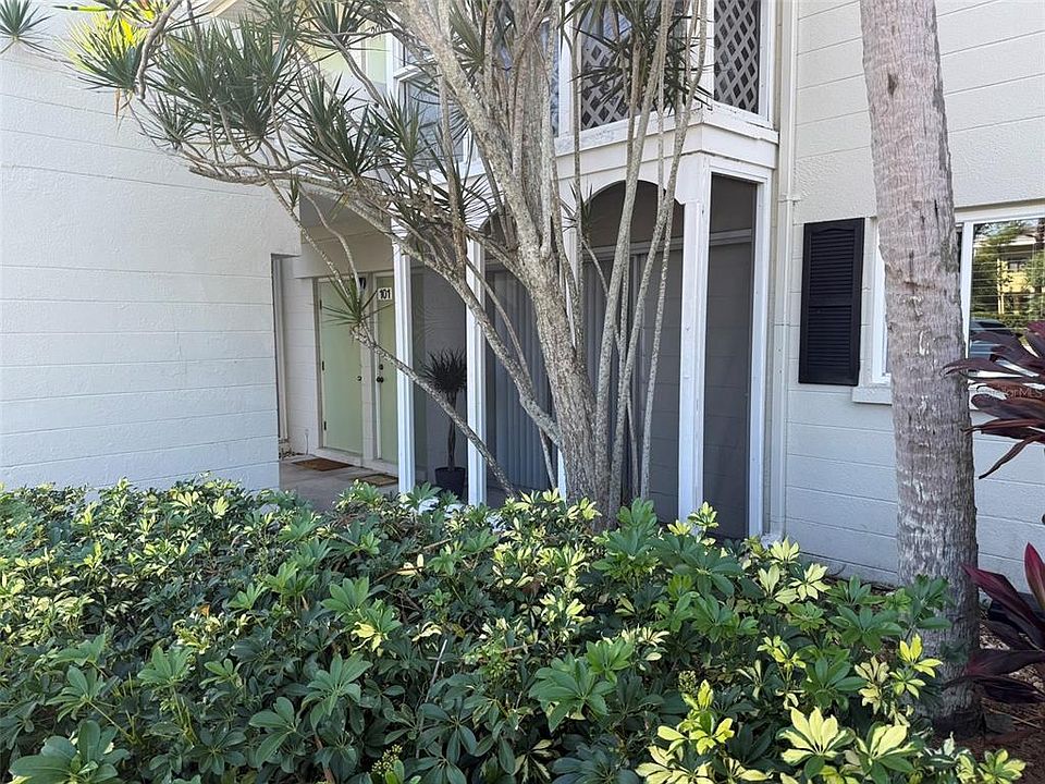 1st image of 2304 Ringling Blvd APT 101