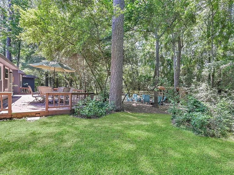 84 Oak Grove Ln — Photo 30