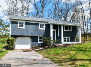 359 Longstreet Dr, Gettysburg, PA 17325