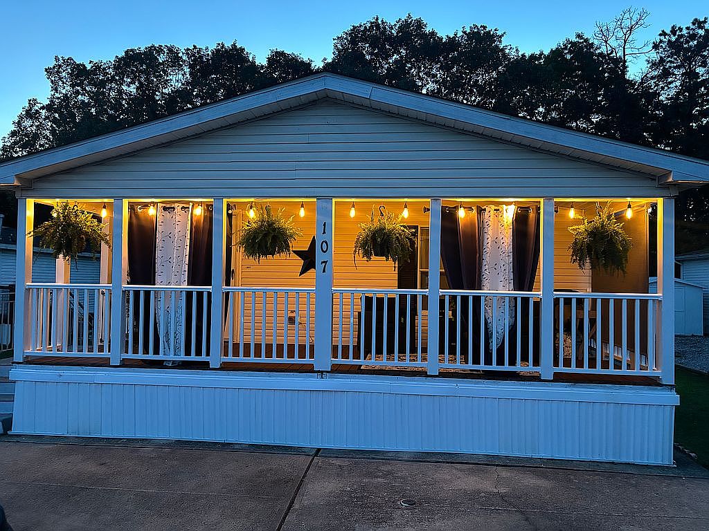 西海岸2 1991 Route 37 W LOT 107, Toms River, NJ 08757 | Zillow