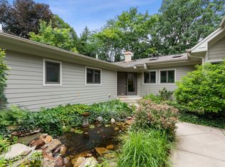 41W030 Whitney Rd, St Charles, IL 60175