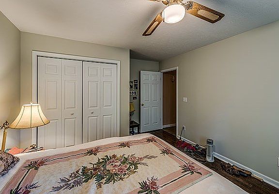 5th image of 417 Lake Shore Dr