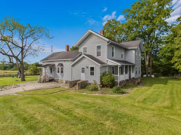 3771 Reading Rd E, Osseo, MI 49266
