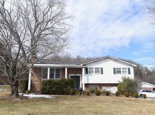 208 Shade Tree Cres, Princeton, WV 24739