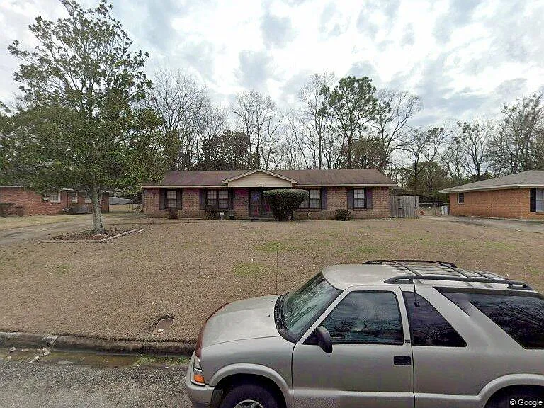 3 bed, 1566 sqft, $1,550 — Photo 1