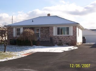 4141 Neuman Rd, Saint Clair, MI 48079